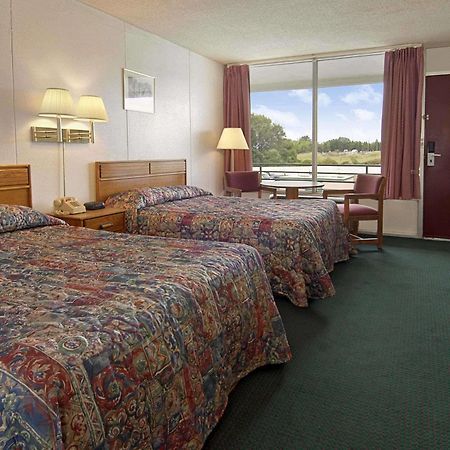 Knights Inn Fort Smith Δωμάτιο φωτογραφία