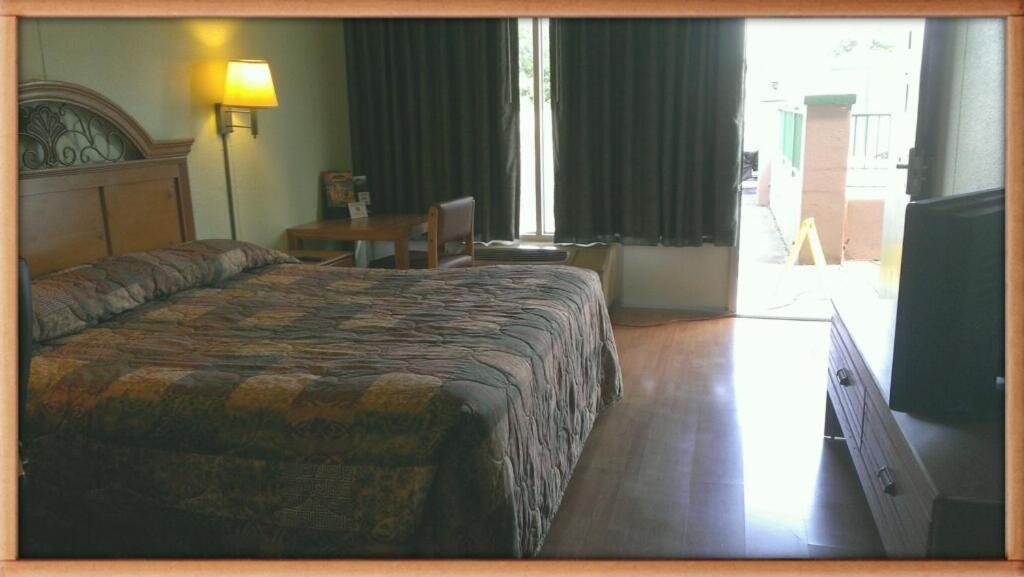 Knights Inn Fort Smith Δωμάτιο φωτογραφία