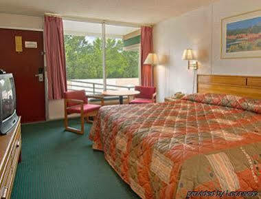 Knights Inn Fort Smith Εξωτερικό φωτογραφία